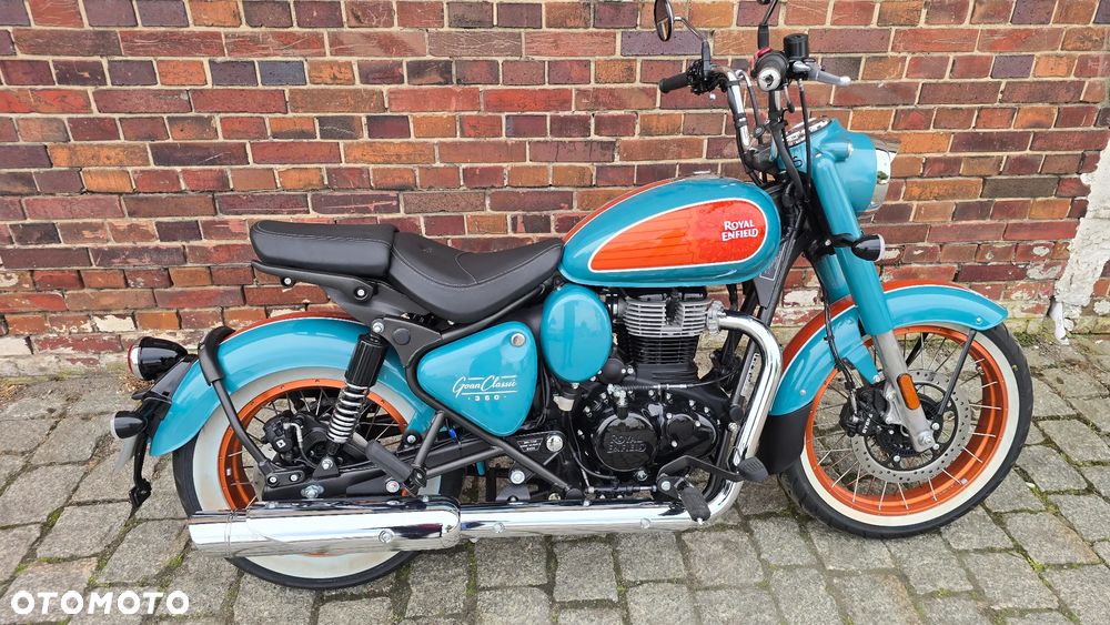 Royal Enfield Classic - 24