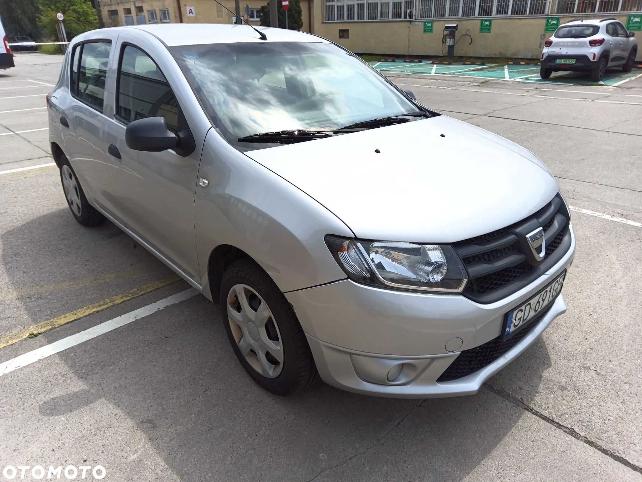 Dacia Sandero 1.2 16V Ambiance - 1