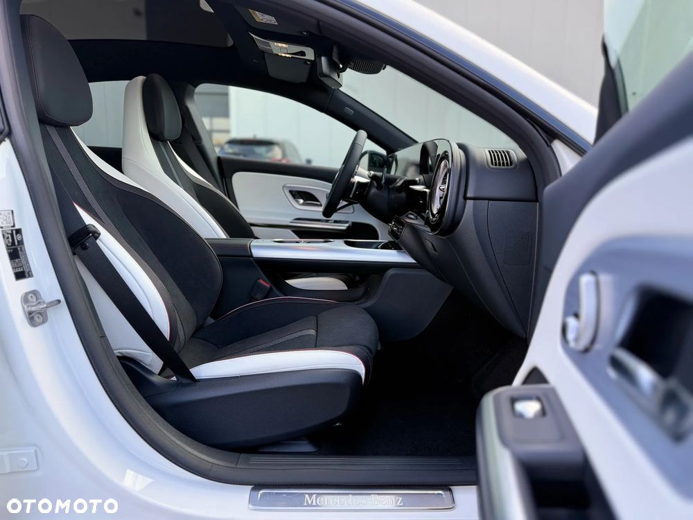 Mercedes-Benz CLA 200 - 25