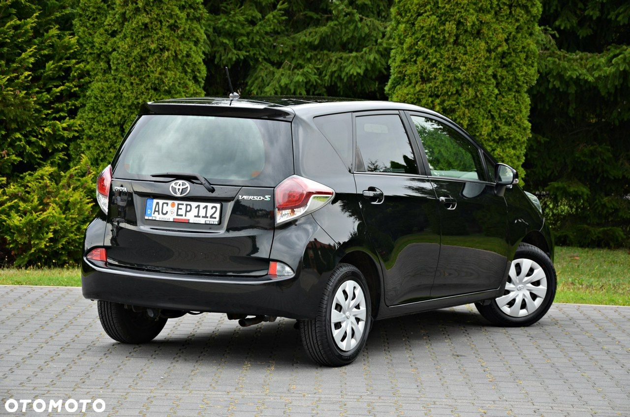 Toyota Verso S 1.33 Premium - 4