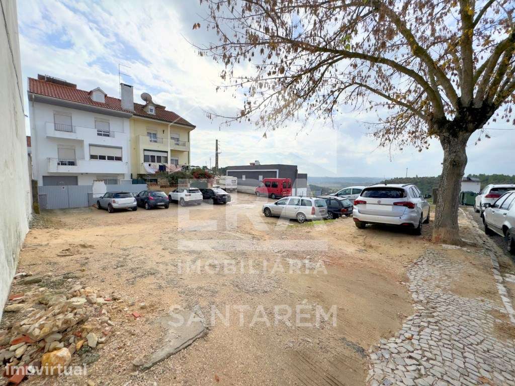Terreno urbano de 826,74m2, em Santarém - Grande imagem: 5/12
