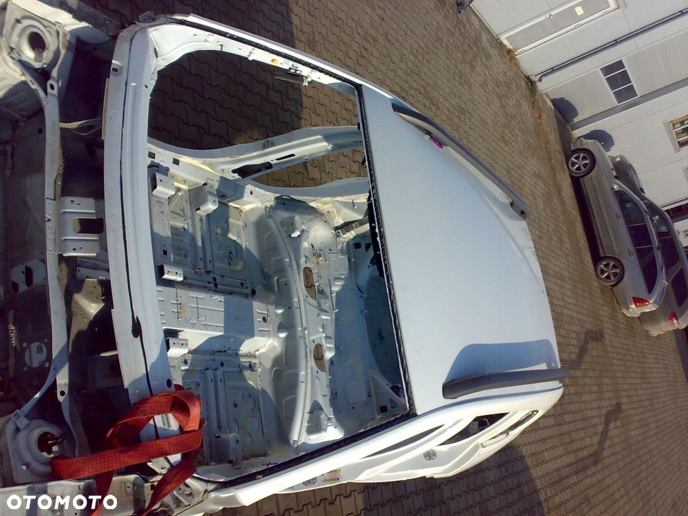 jeep cherokee kl v 2014 - dach kpl. poszycie relingi podsufitka - 1