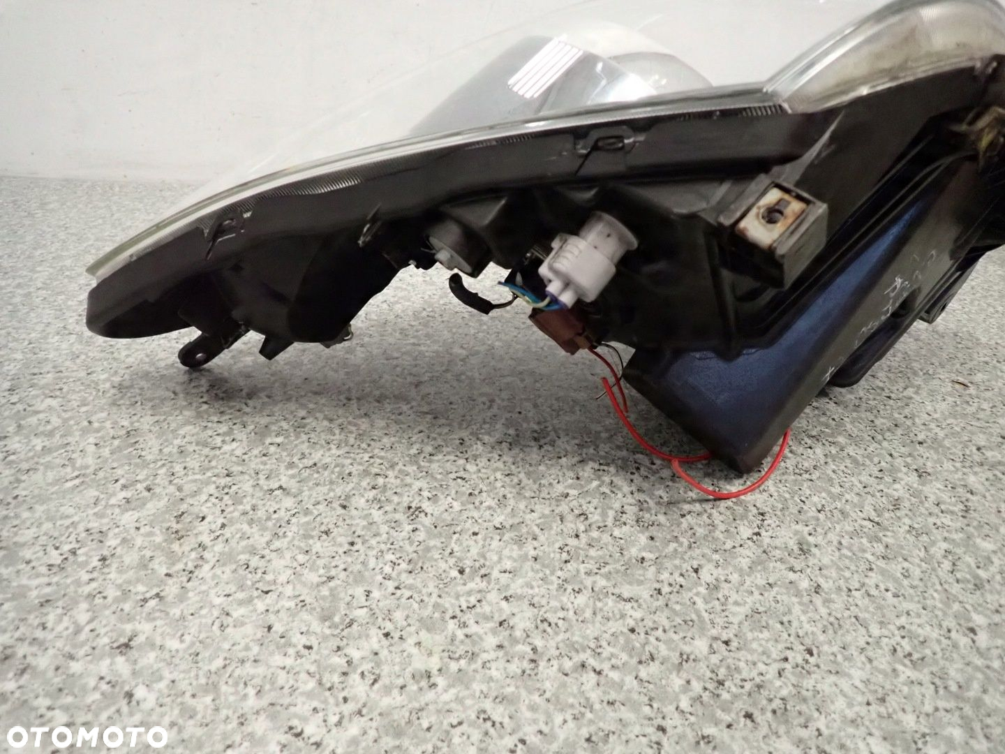 TOYOTA COROLLA VERSO 07- LAMPA PRZEDNIA PRAWA REFLEKTOR PRAWY D-CAT - 8