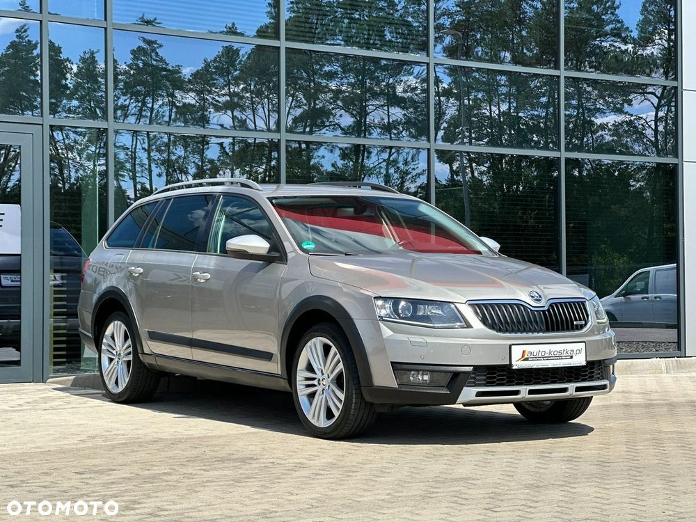 Skoda Octavia Scout 2.0 TDI 4x4 DSG - 6