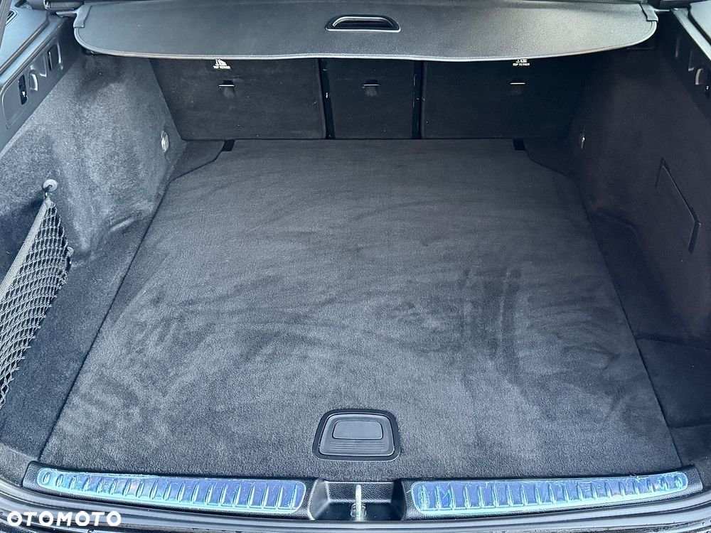 Mercedes-Benz Klasa C 180 9G-TRONIC AMG Line - 16