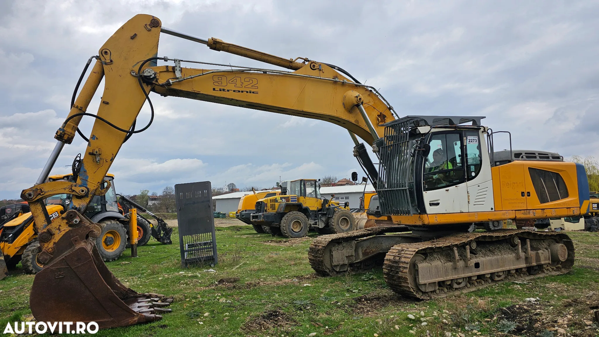 Liebherr R 946 Excavator pe șenile - 7