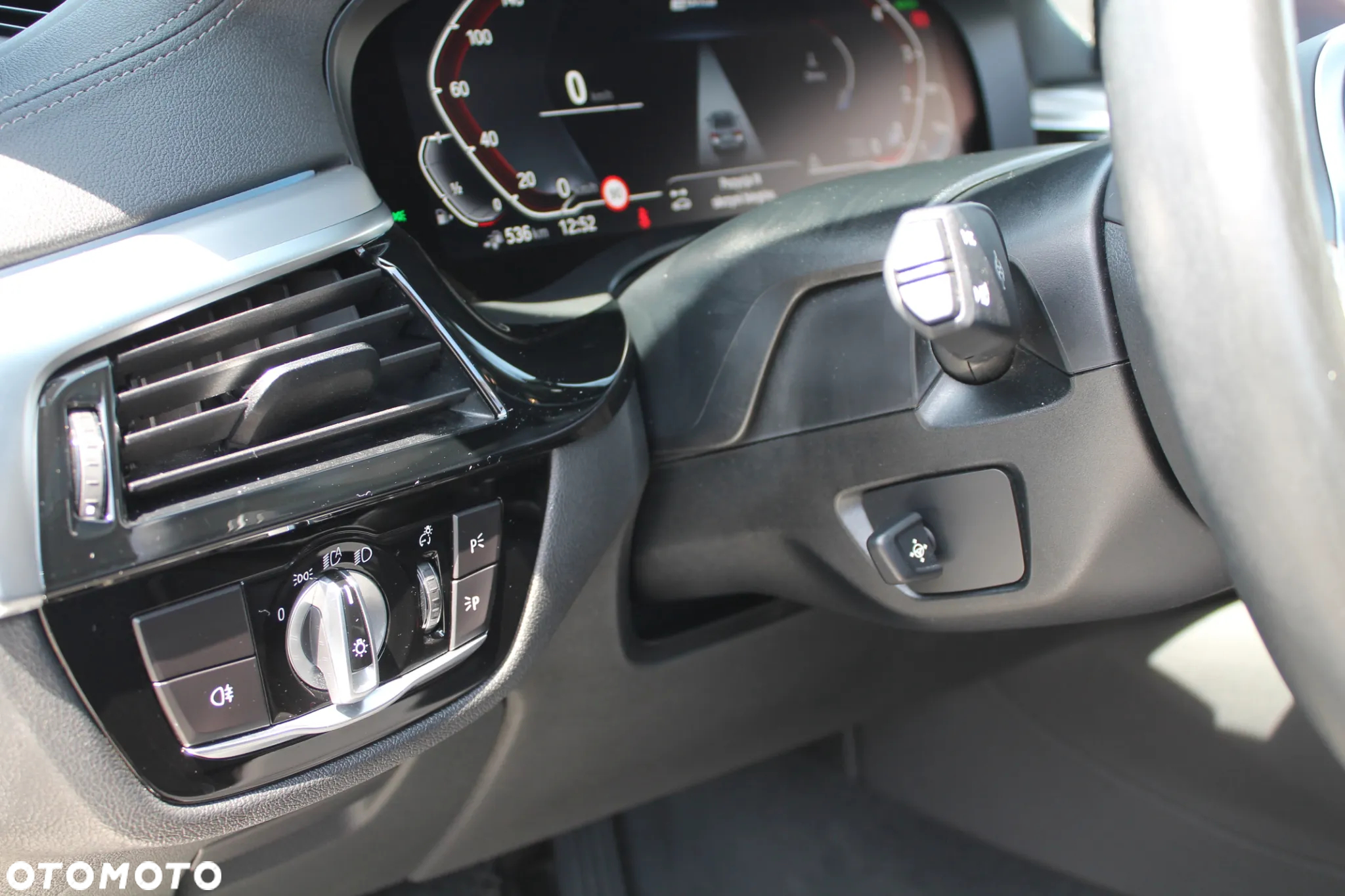 BMW Seria 5 530e Luxury Line - 29