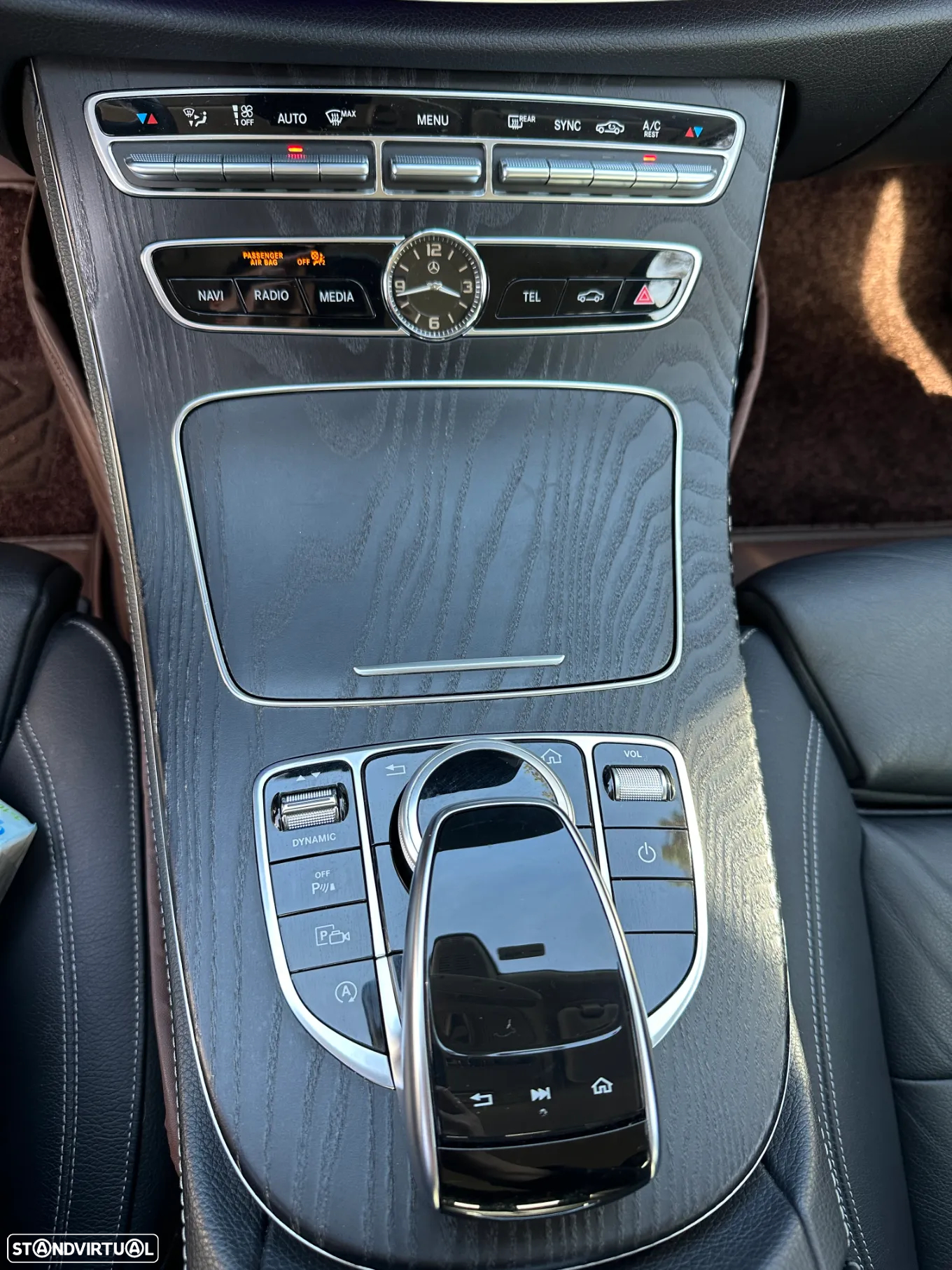 Mercedes-Benz E 200 d Avantgarde - 32