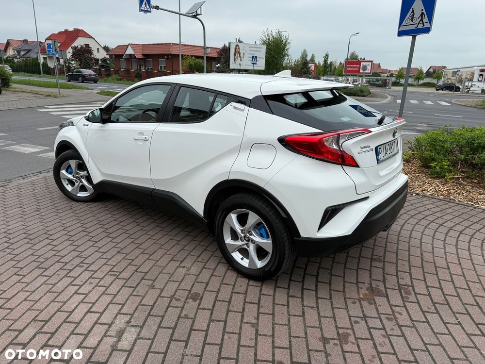 Toyota C-HR - 4