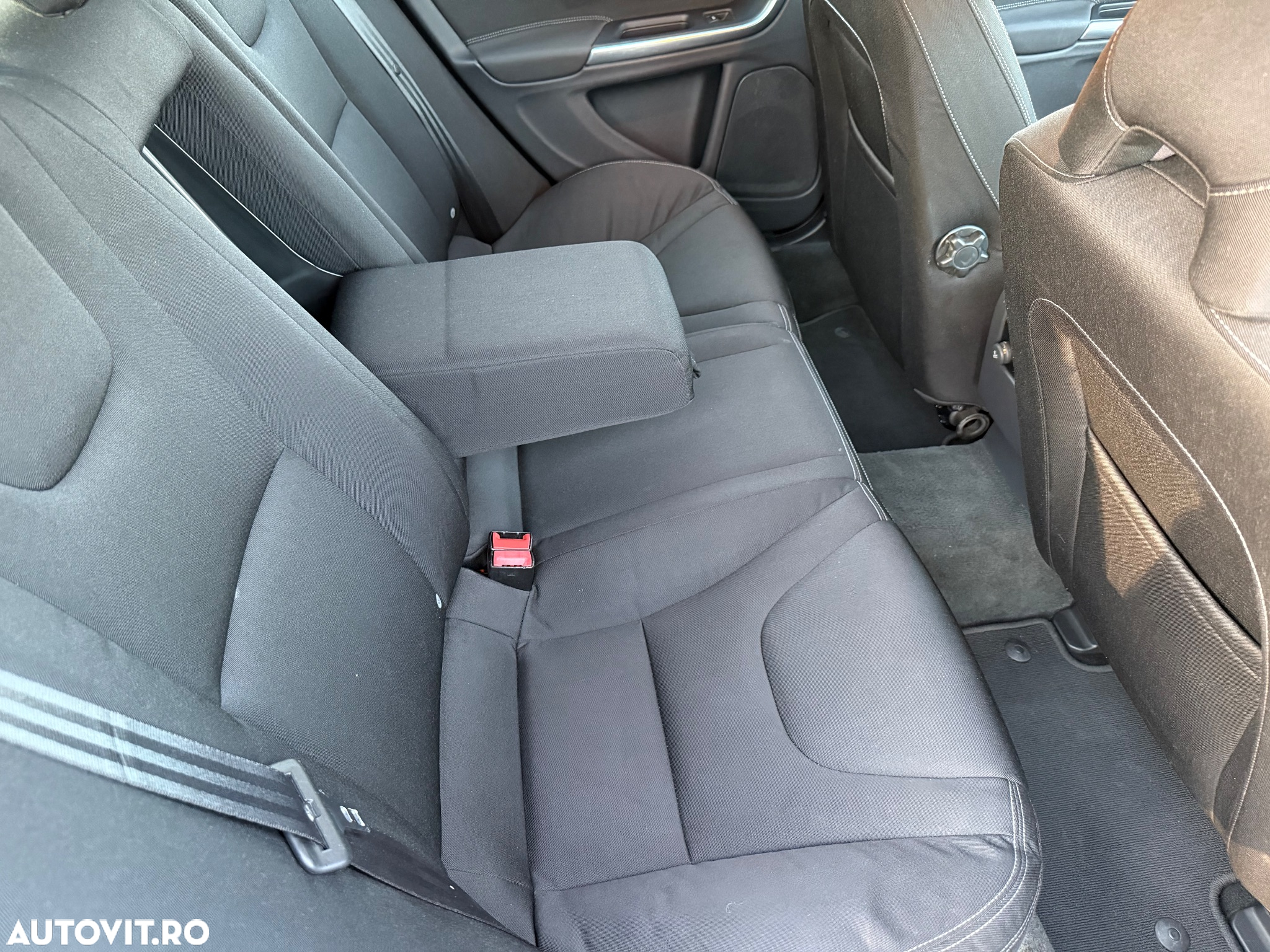 Volvo S60 - 16