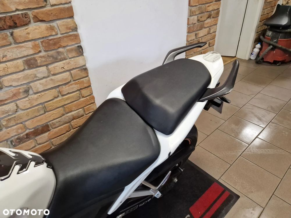 Honda CB - 28