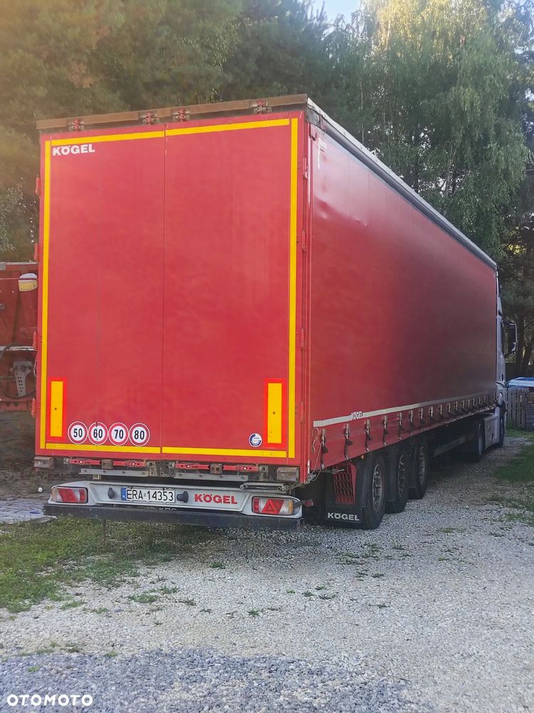 Mercedes-Benz Actros MP4 - 18