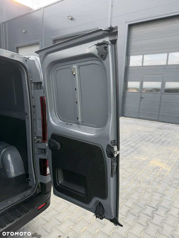 Renault TRAFIC - 29