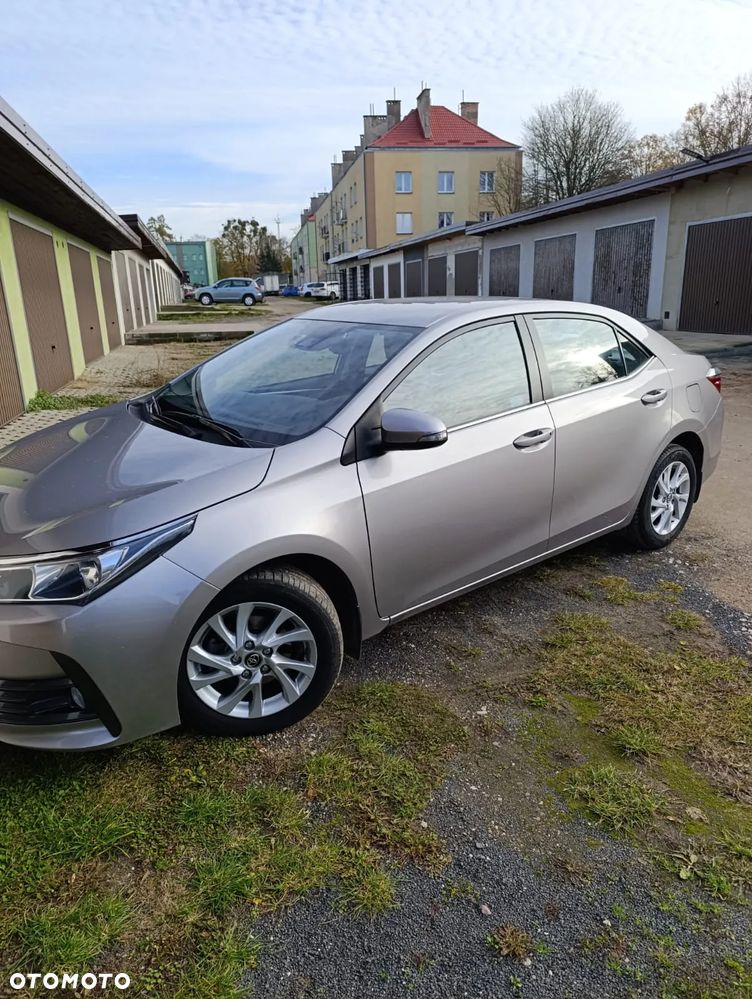 Toyota Corolla 1.6 Classic Plus - 6