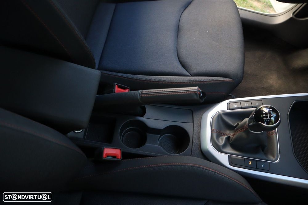 SEAT Arona 1.0 TSI FR - 32