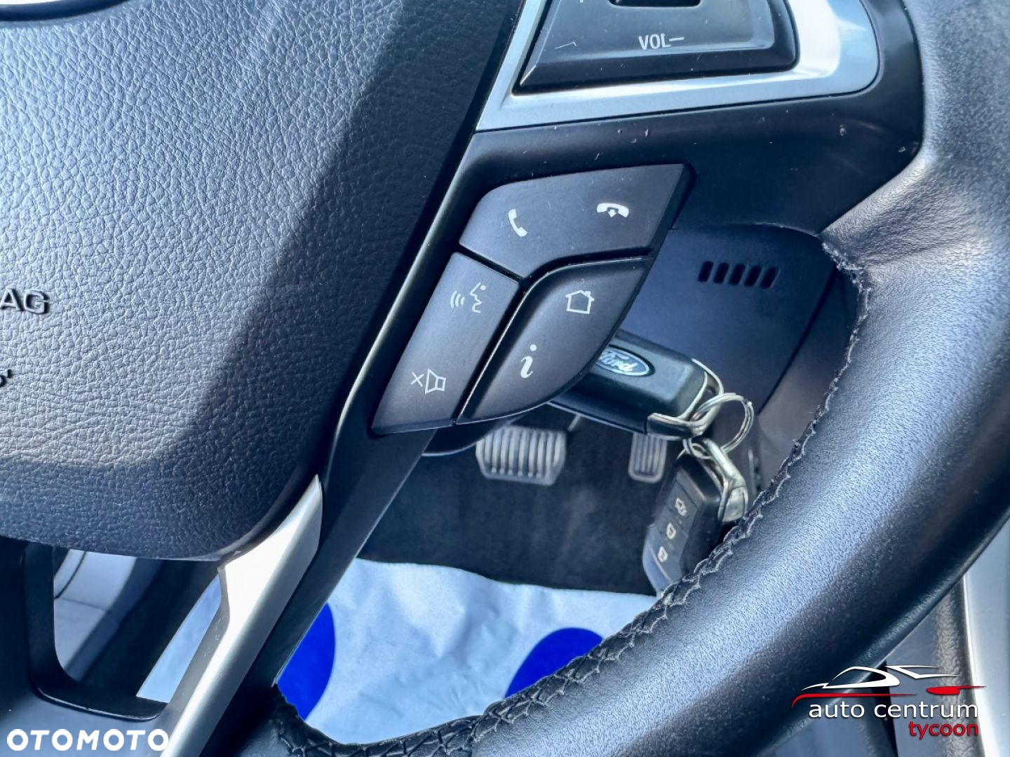 Ford Mondeo - 34