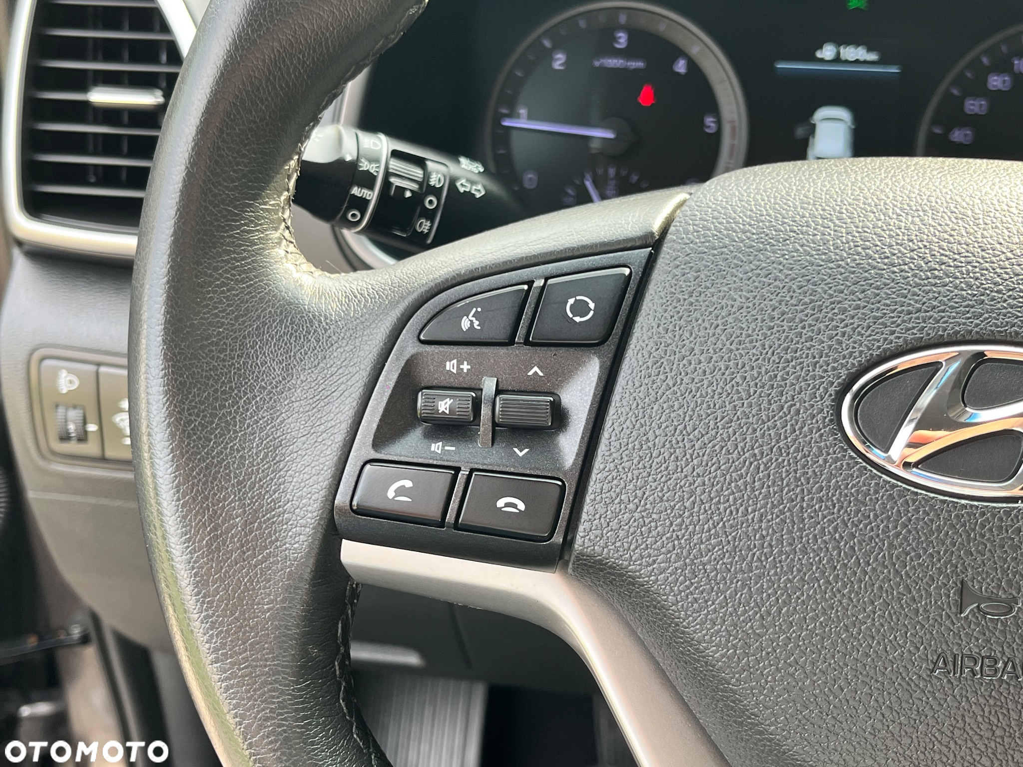 Hyundai Tucson 1.6 CRDi Comfort 2WD - 34