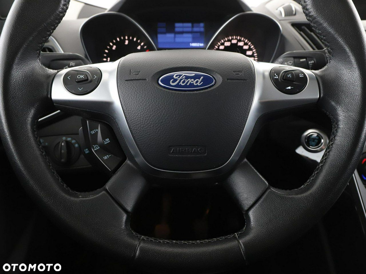 Ford Kuga 2.0 TDCi 2x4 Titanium - 21