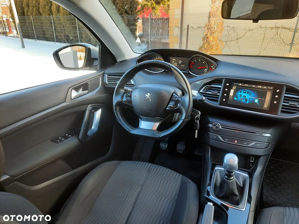 Peugeot 308 BlueHDi FAP 120 Stop&Start Allure - 36