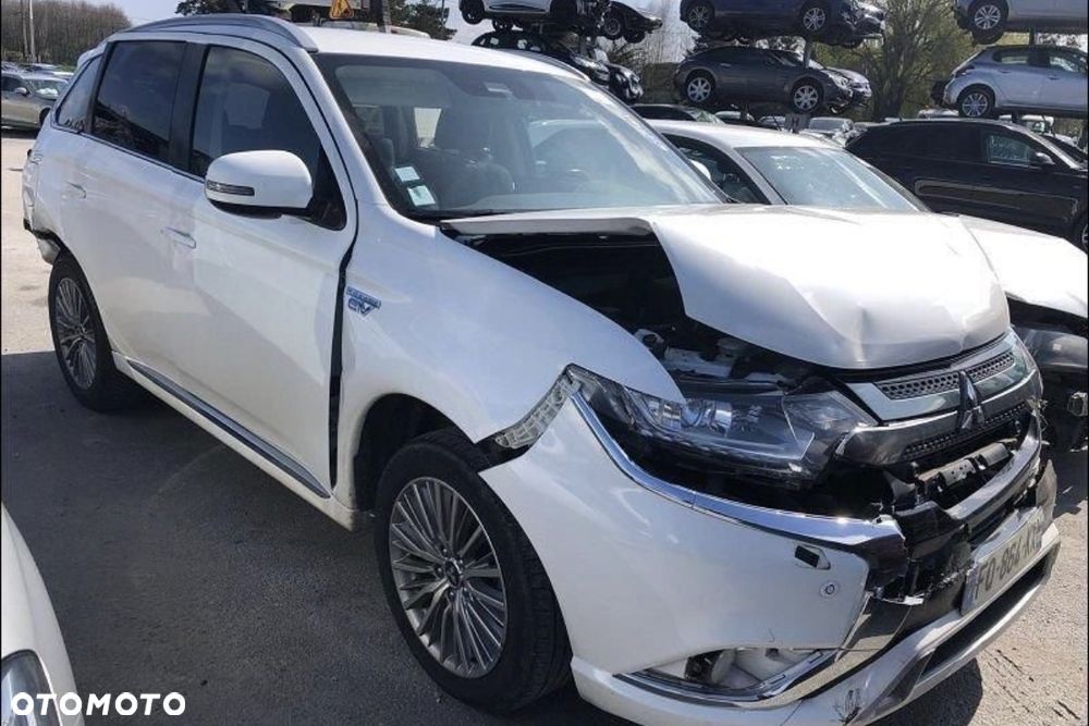 Mitsubishi Outlander 2.4 4WD Diamant - 5
