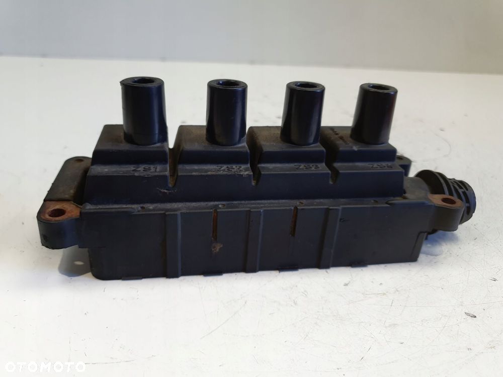 CEWKA ZAPŁONOWA BMW E36 E46 1.8 1.9 i _ 0040100307 BERU - 1