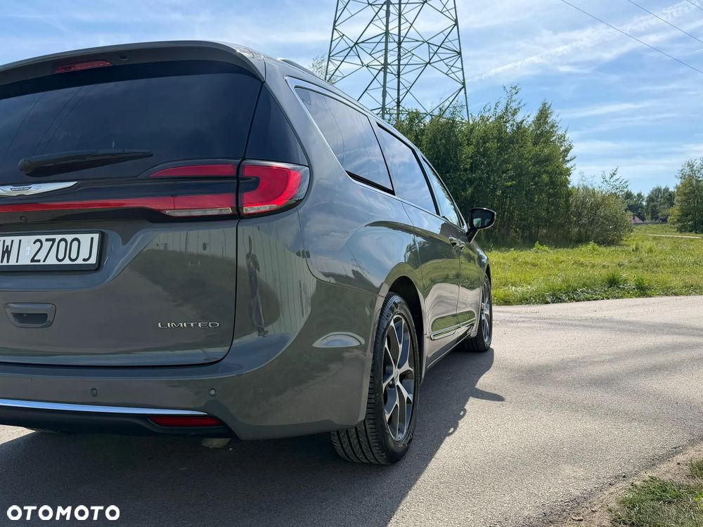 Chrysler Pacifica - 33