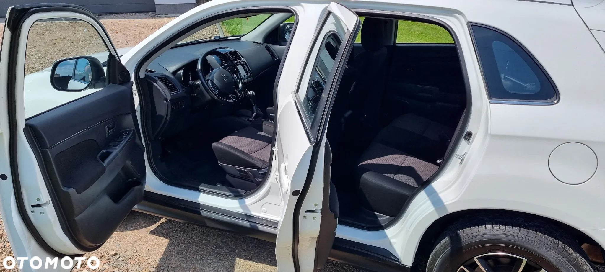 Mitsubishi ASX 1.6 Intense Plus Navi Blue Edition - 9