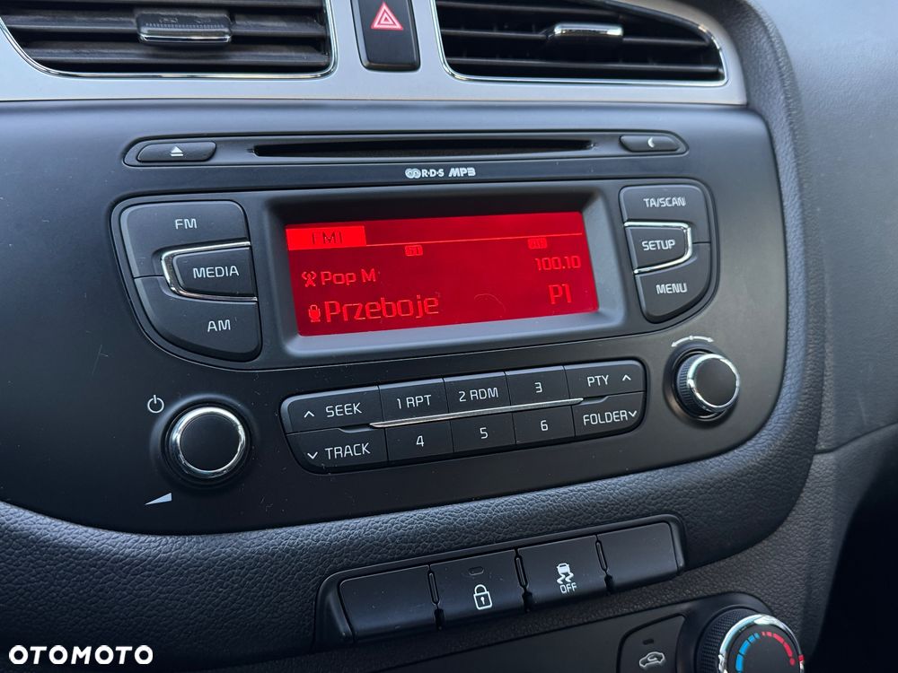 Kia Ceed 1.4 CVVT Spirit - 18