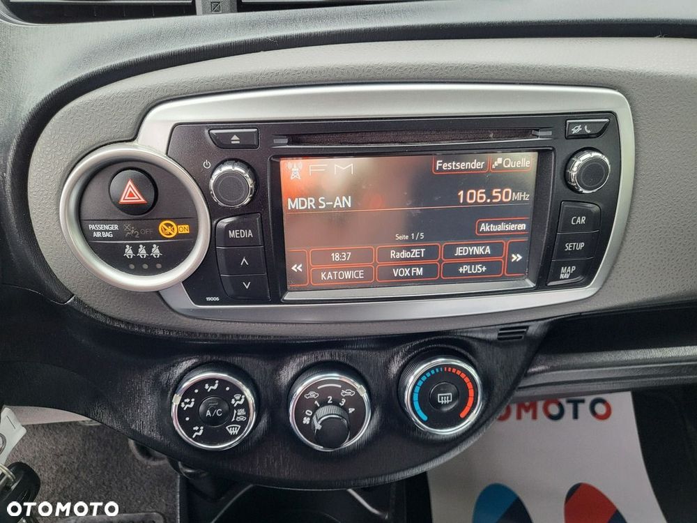 Toyota Yaris - 33