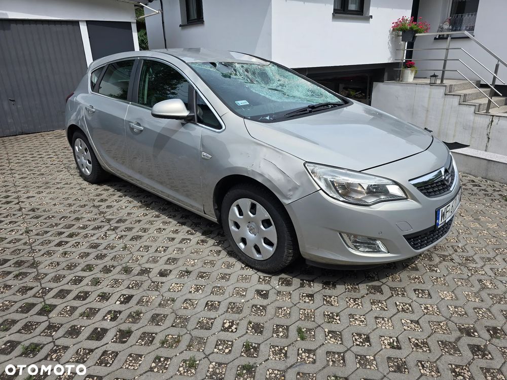 Opel Astra 1.6 Cosmo - 1