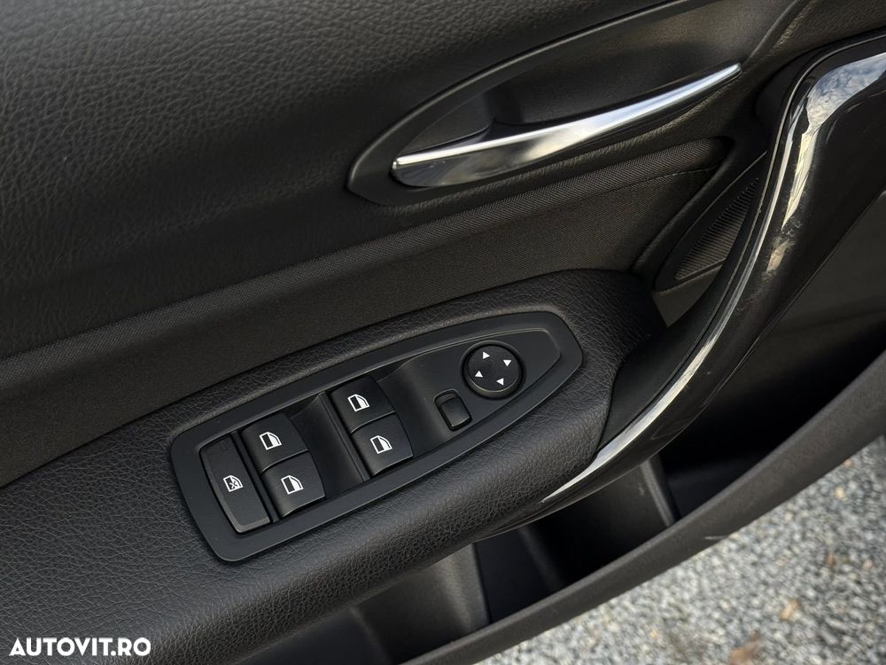 BMW Seria 1 118d Sport Line - 25