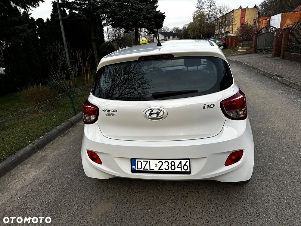 Hyundai i10 - 10