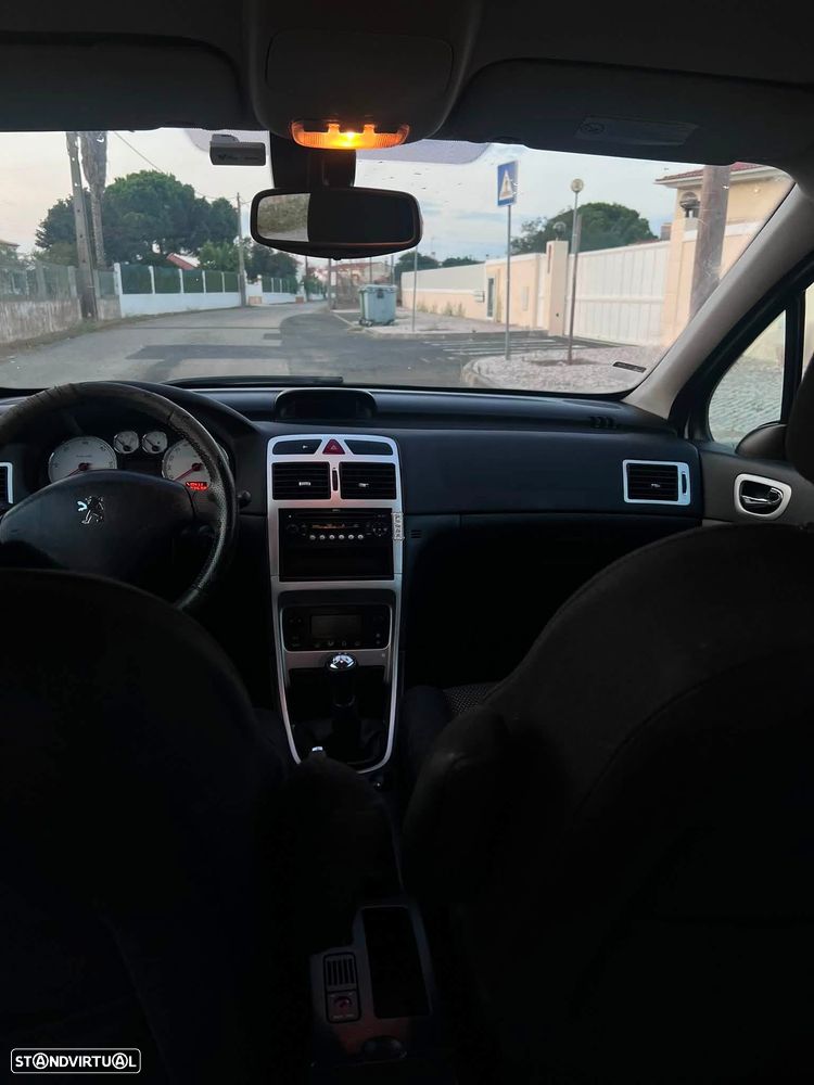Peugeot 307 1.6 HDi GoTech - 10