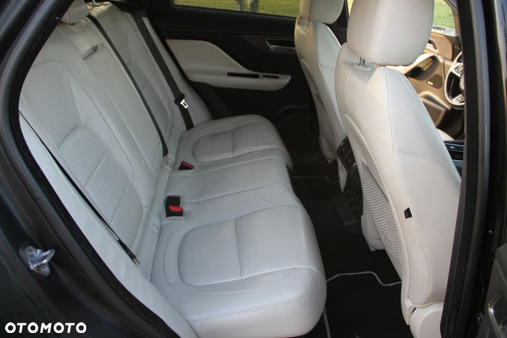 Jaguar F-Pace 3.0 TDV6 AWD S - 10