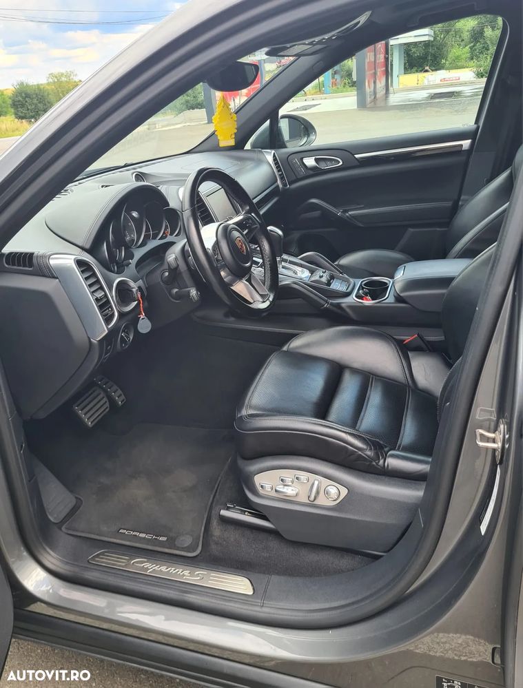 Porsche Cayenne S Diesel Platinum Edition - 7