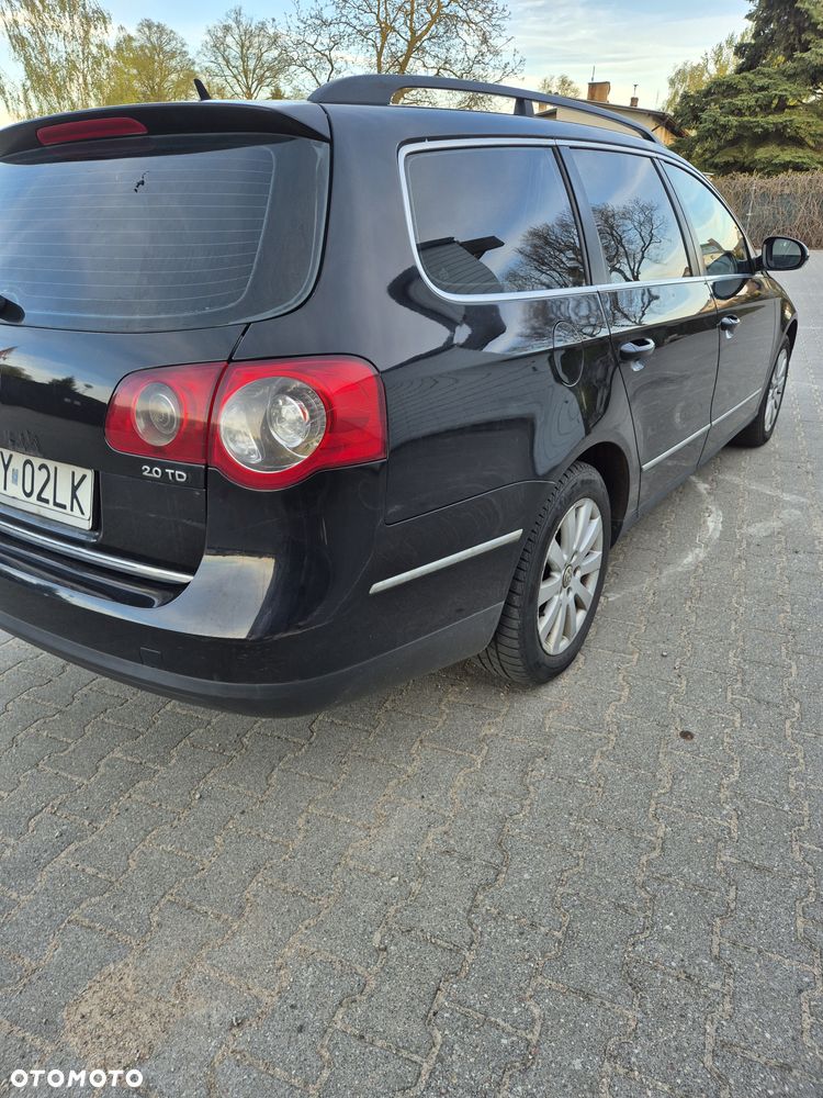 Volkswagen Passat 2.0 TDI Trendline DSG - 3