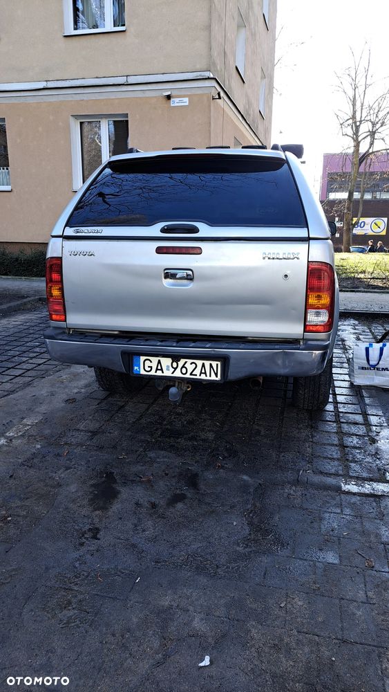 Toyota Hilux 3.0 D-4D Sol - 4