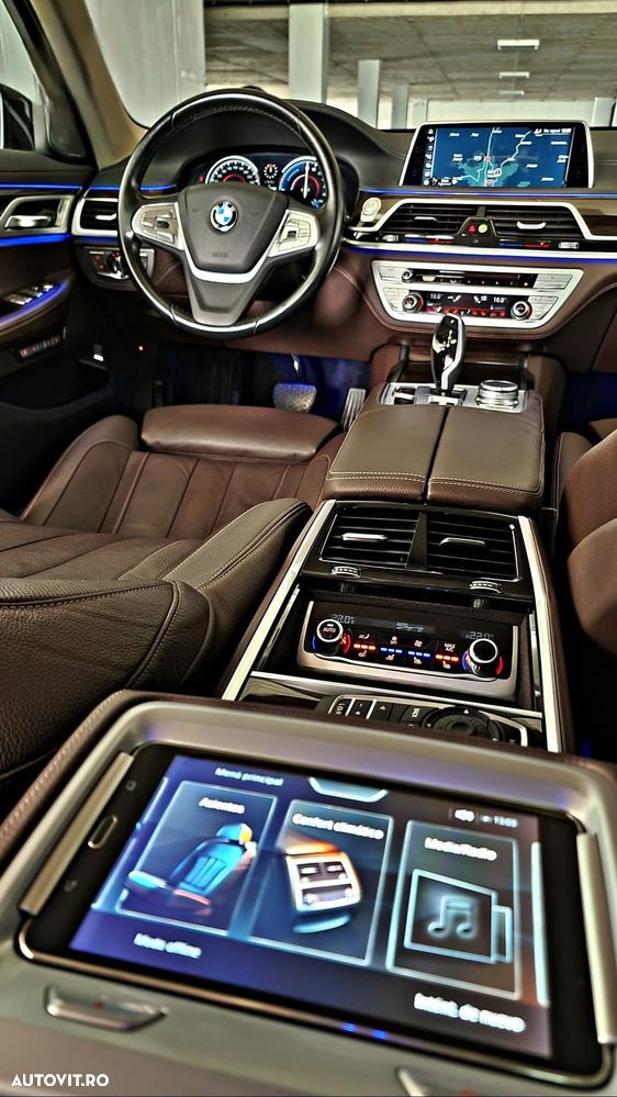 BMW Seria 7 740i - 9
