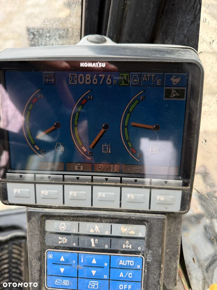 Komatsu PW 148 - 8 - 9