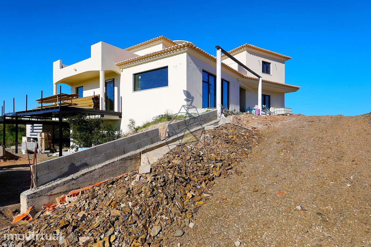 Villa Exclusiva com Vista Panorâmica para o Campo e o Mar – Vila Nova - Grande imagem: 5/34