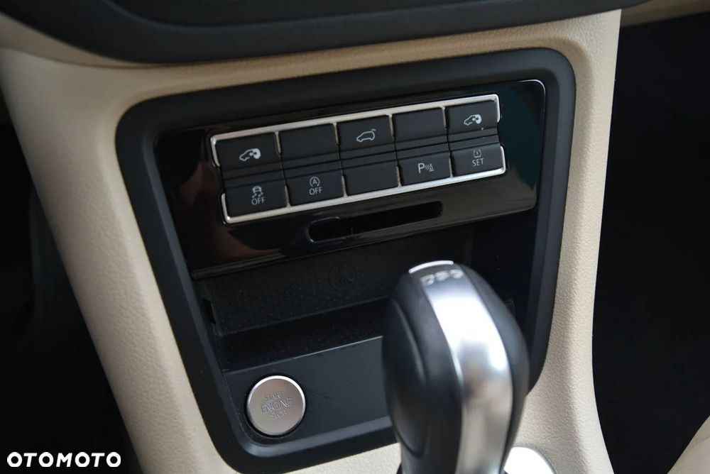 Volkswagen Sharan - 20