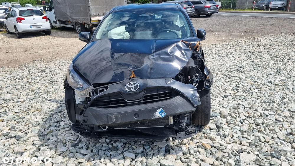 Toyota Yaris - 6