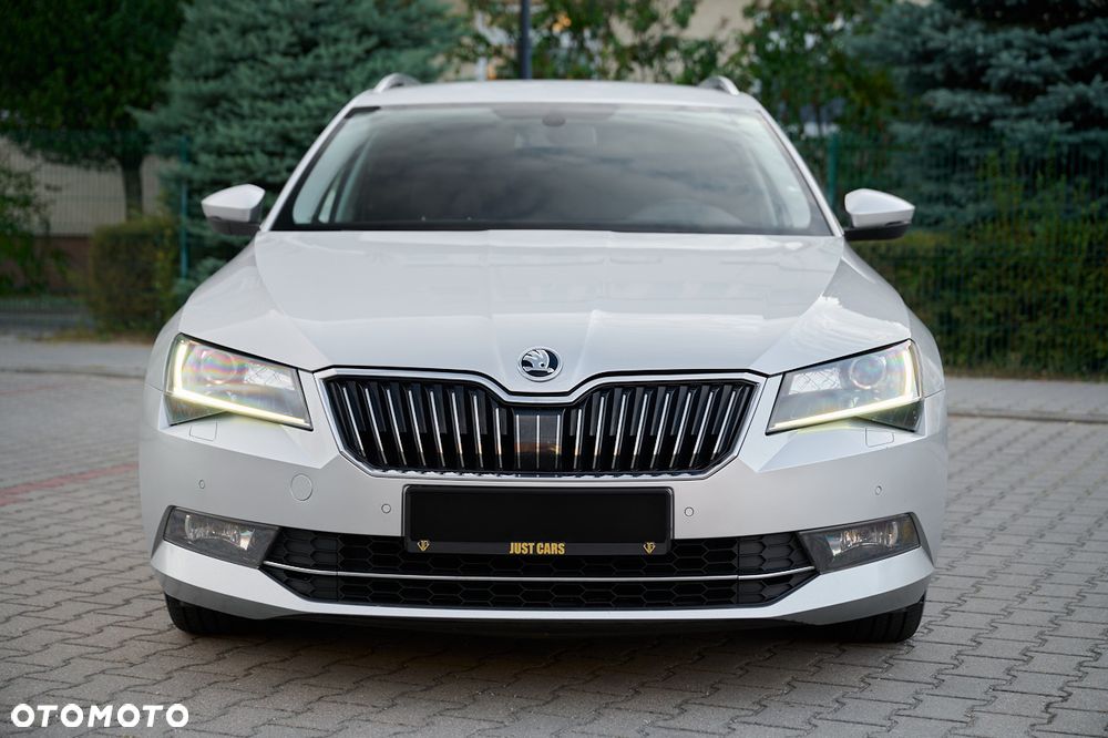 Skoda Superb 2.0 TDI Ambition - 5