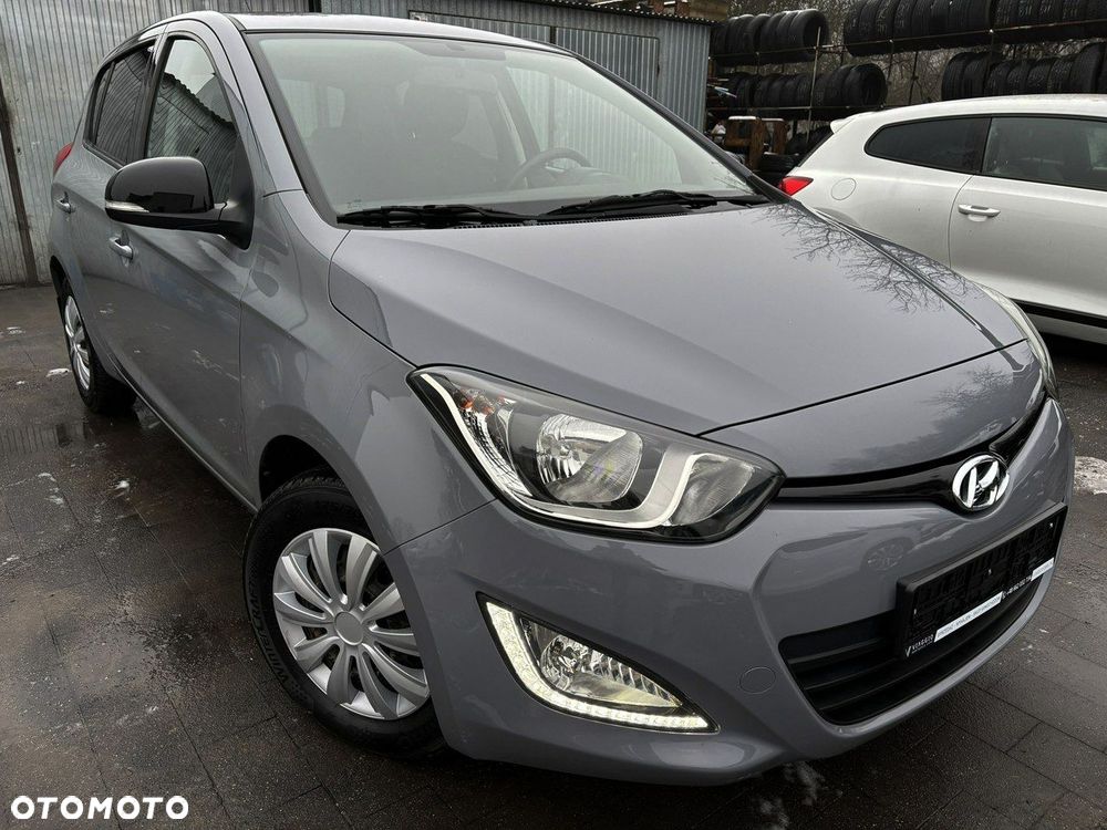 Hyundai i20 1.2 Fifa World Cup Edition - 2