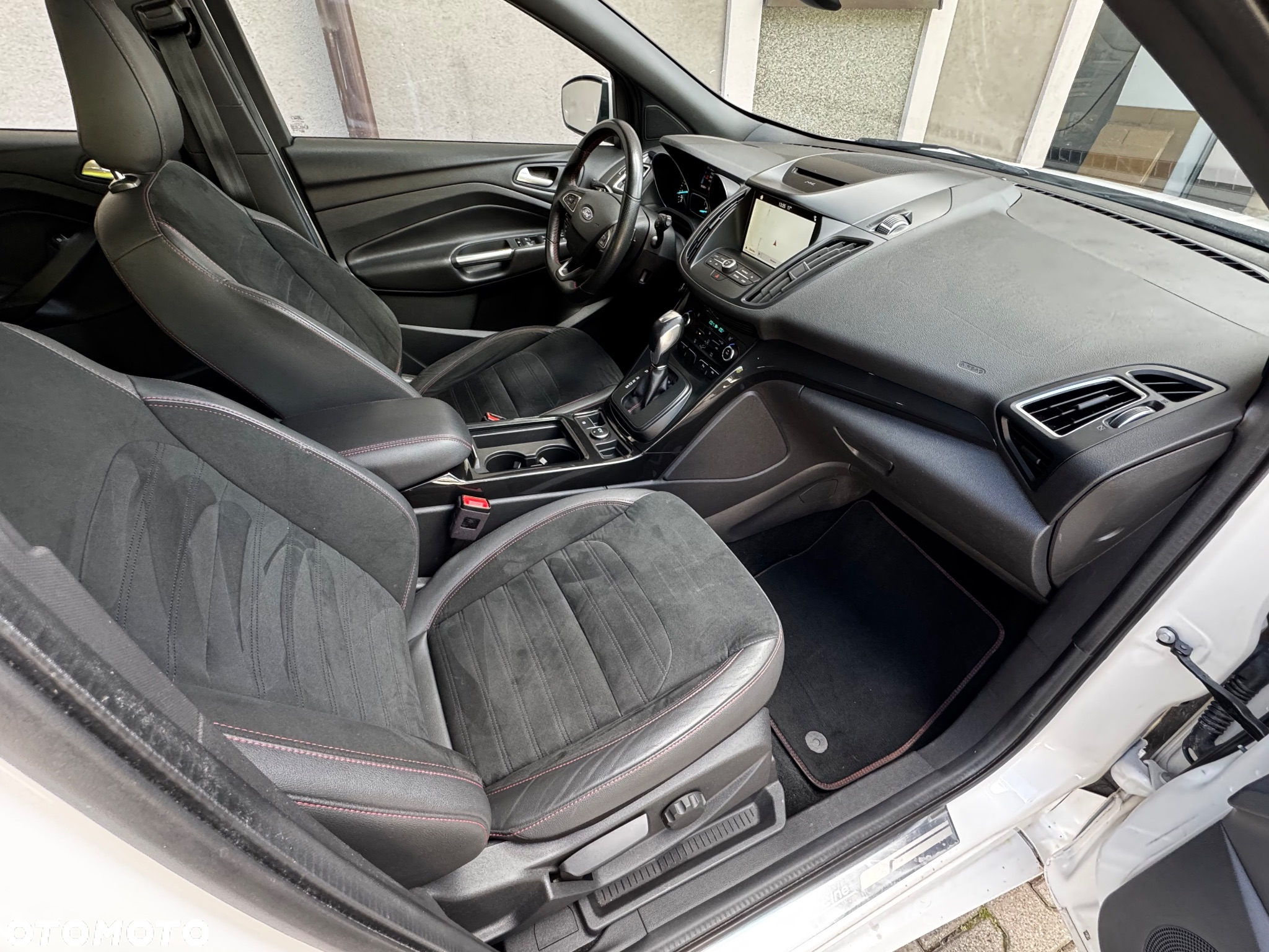 Ford Kuga 1.5 EcoBoost FWD ST-Line Black ASS GPF - 14