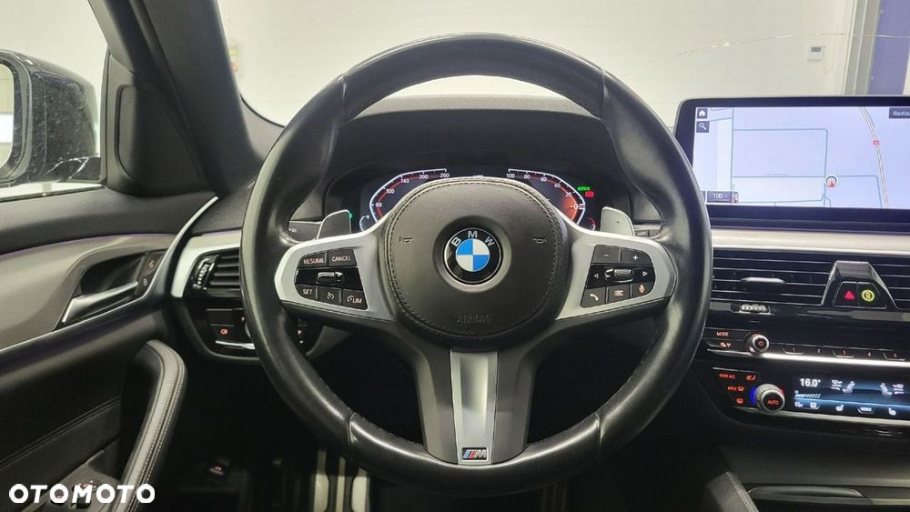 BMW Seria 5 520i mHEV M Sport sport - 13