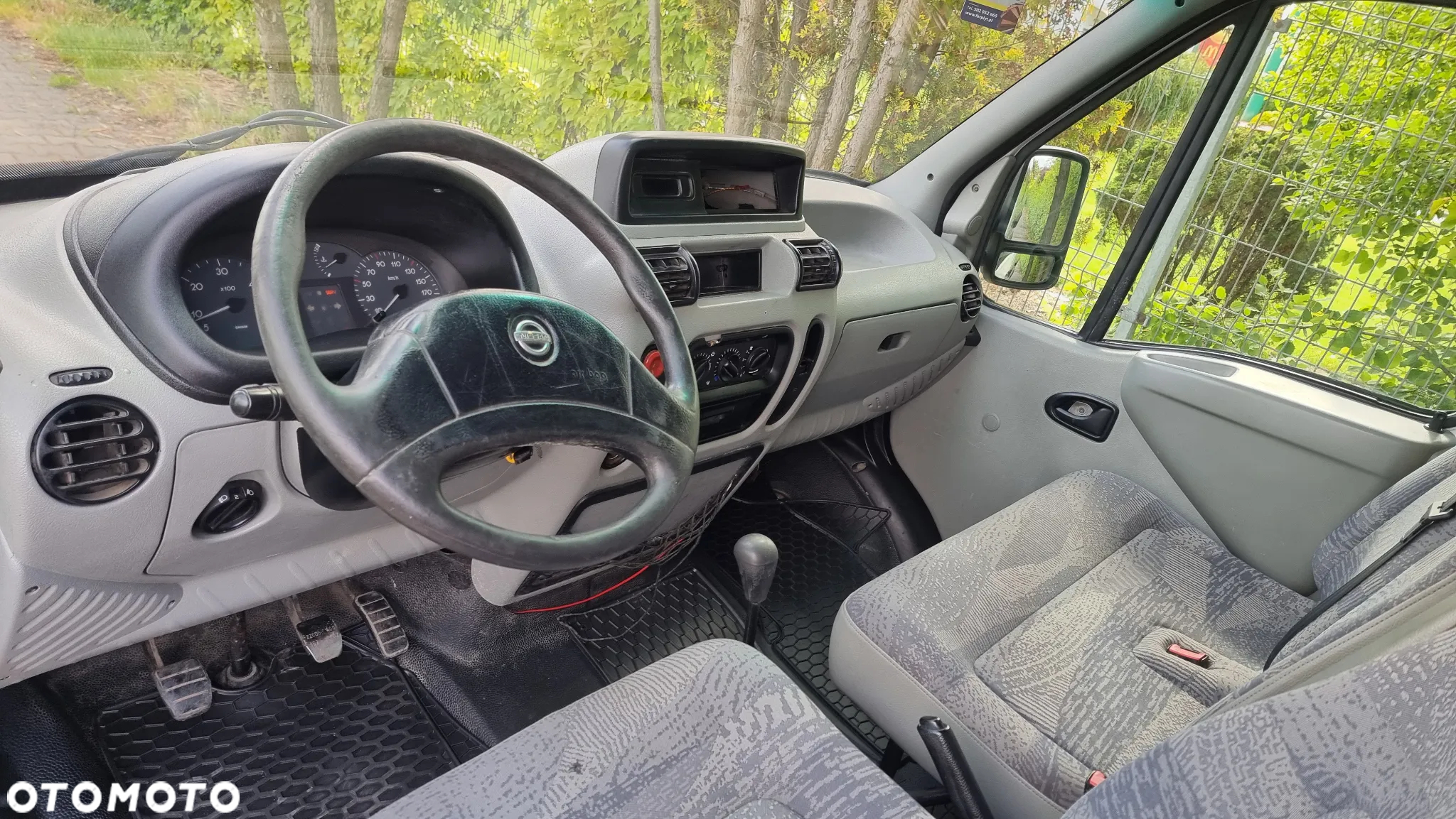 Nissan INTERSTAR - 9