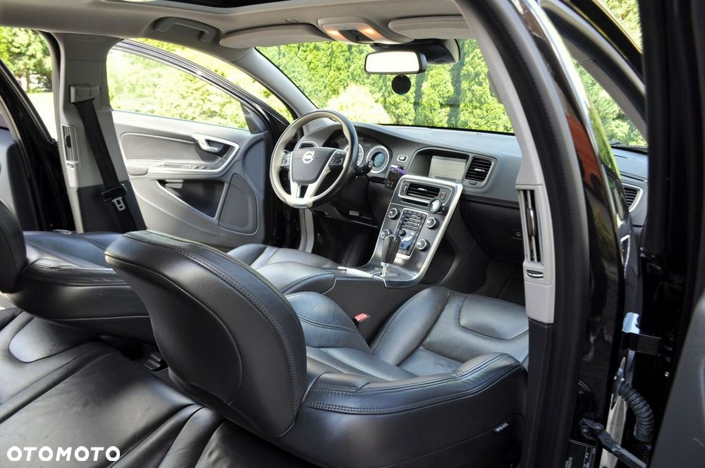 Volvo V60 - 25