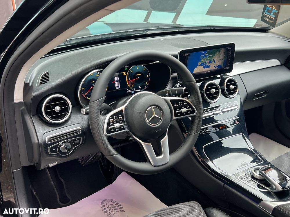 Mercedes-Benz C 220 d 4Matic 9G-TRONIC AMG Line - 11