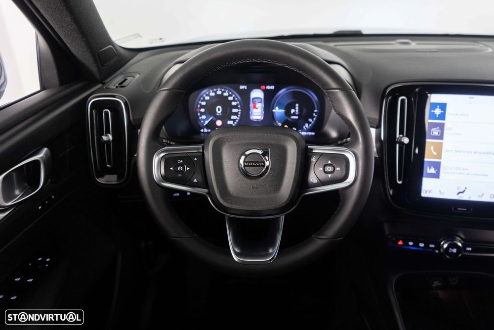 Volvo XC 40 1.5 T5 PHEV Momentum Plus - 24
